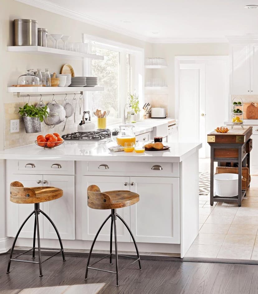 Small Kitchen with Peninsula: Make the Most of Your Space