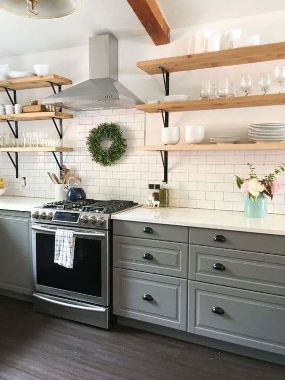 The Perfect Small Farmhouse Kitchen - Unlock Full Potential