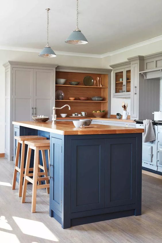 Kitchen blue cabinetry
