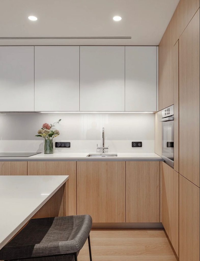 Flat kitchen cabinetry