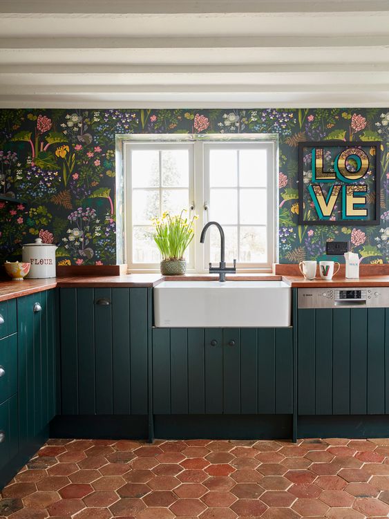 Kitchen wallpaper with floral pattern
