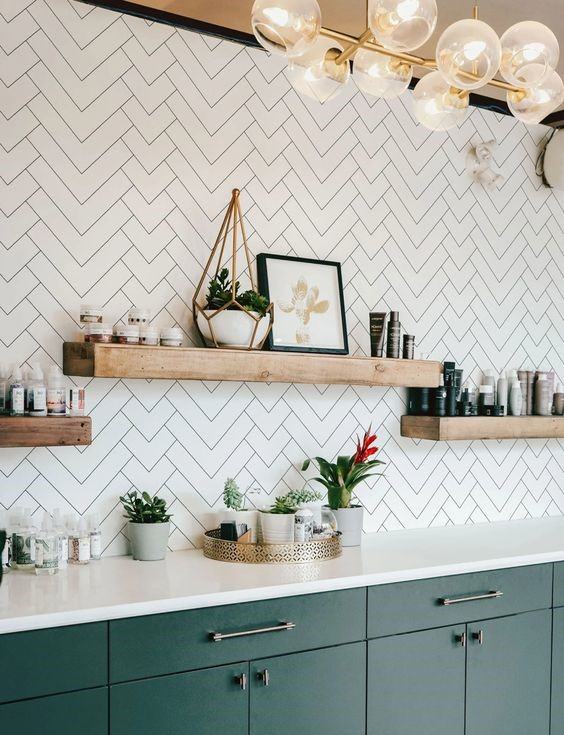 Geometric pattern with white subway tile