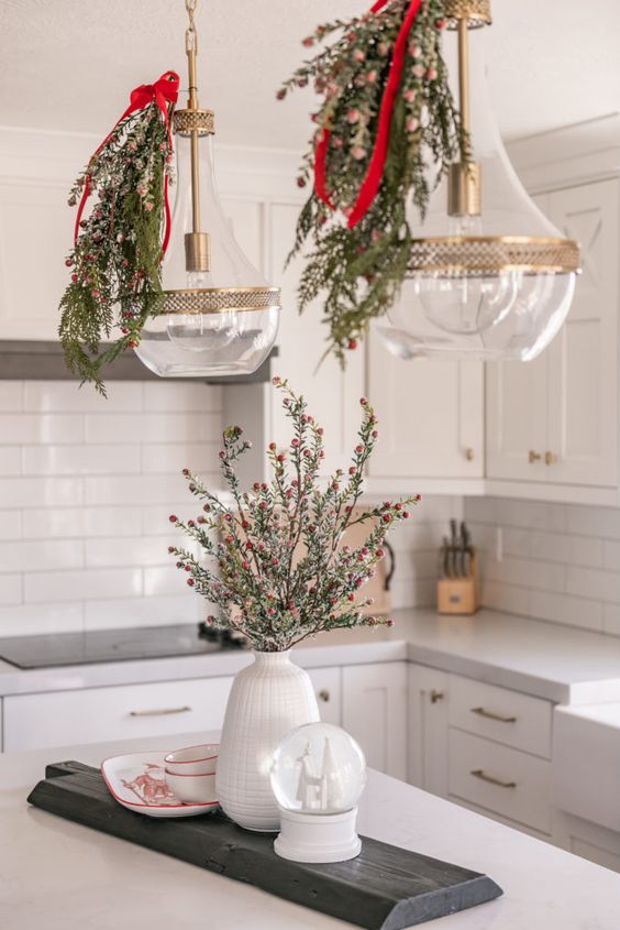 Bringing Holiday Cheer to Your Kitchen: Festive Christmas Decor Ideas
