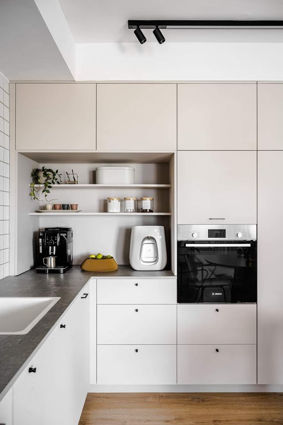 Smart Kitchen Solutions: Storing Kitchen Appliances for Maximum Efficiency and Style